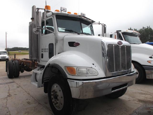 Image #1 (2007 PETERBILT 335 S/A CAB & CHASSIS TRUCK)